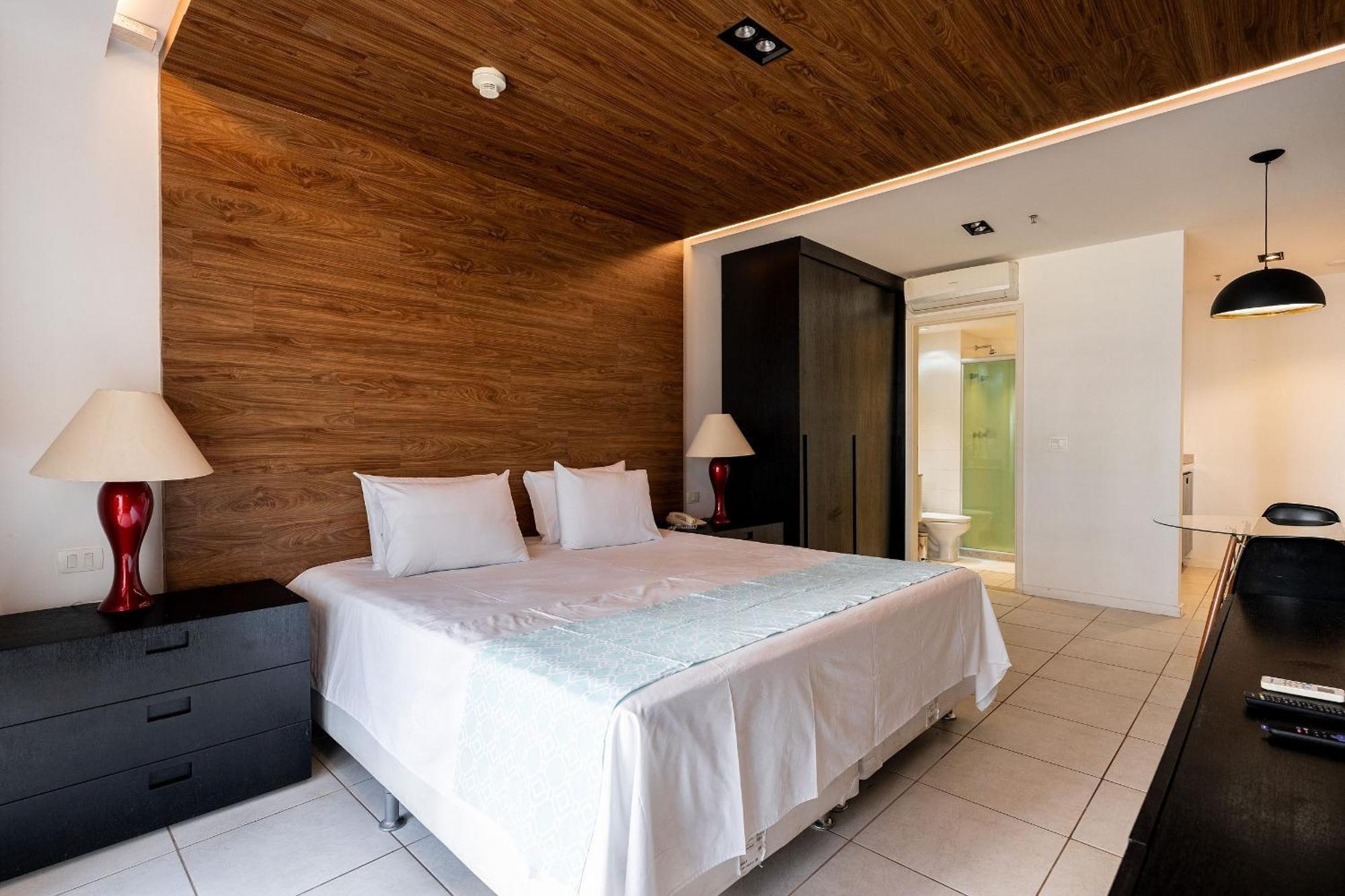 Fusion Apartment *