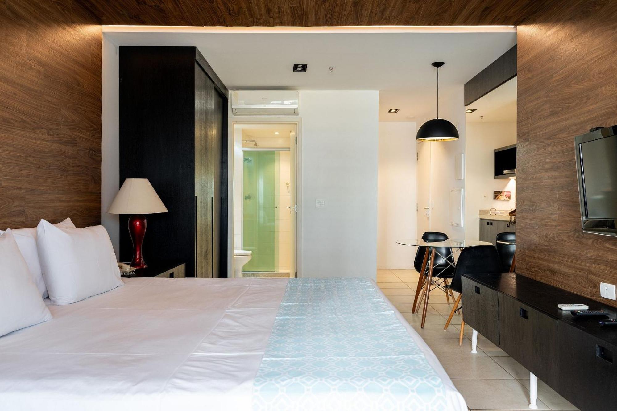 Fusion Apartment *