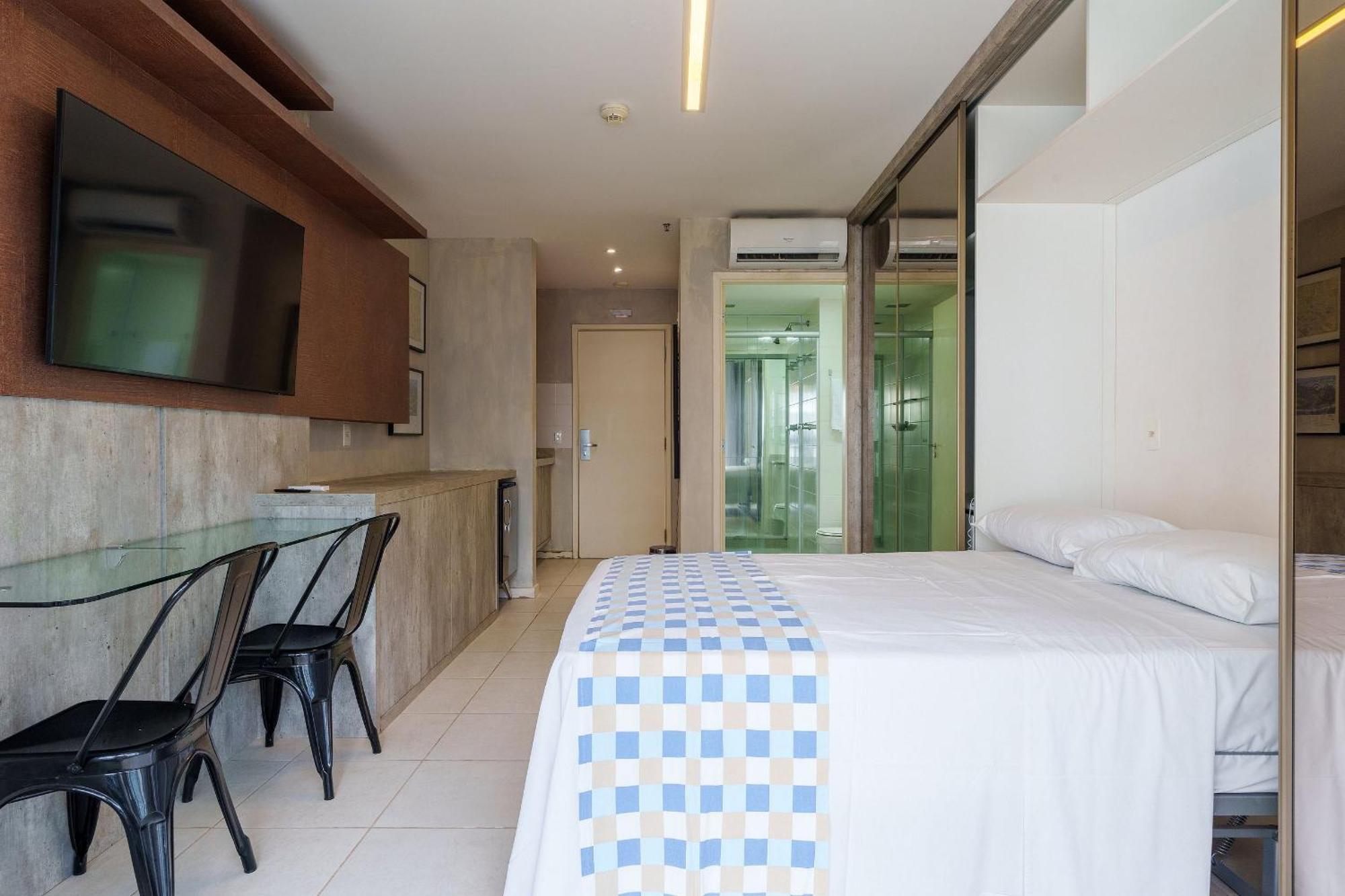 Fusion Apartment *